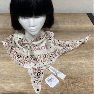 NWT Coach Cream Floral Print Silk Diamond Scarf